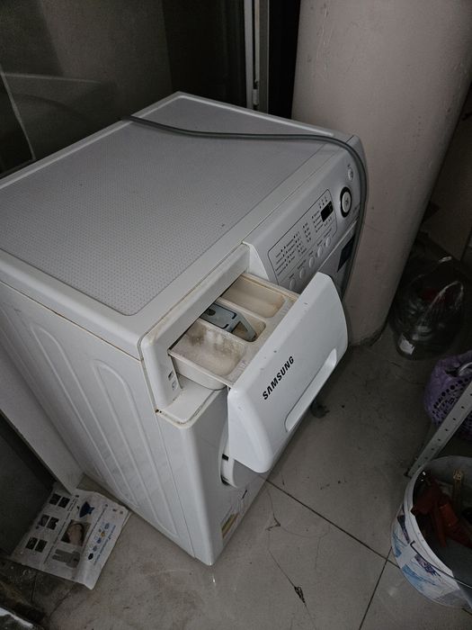 Продам стиральную машину