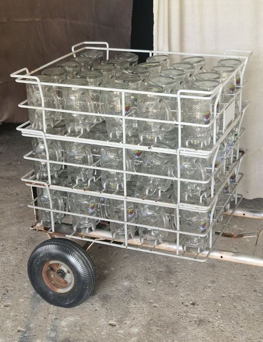 200 halbe de bere nemțești de la October fest groase robuste rezistente serioase doar en-gros pentru terasa berărie gradina de vara sau altceva