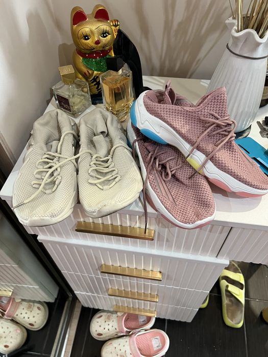 Кроссовки размер 40