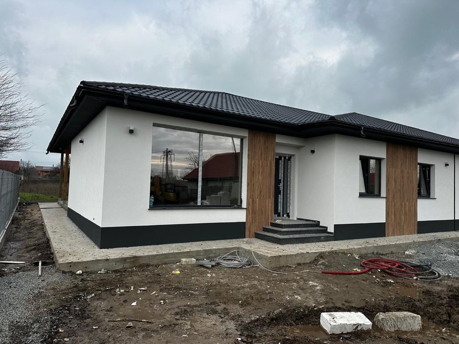 OFERTA -Casa de vanzare la sol Poiana Ovidiu