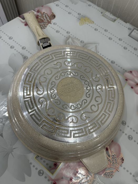 Продам сковородку новую