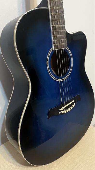 Новая акустическая гитара