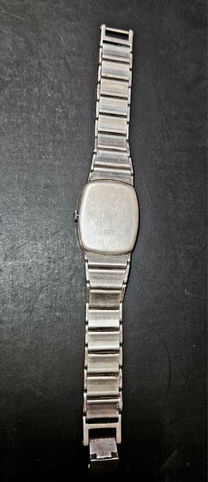 Ceas de damă din argint masiv, vintage, perfect funcțional.