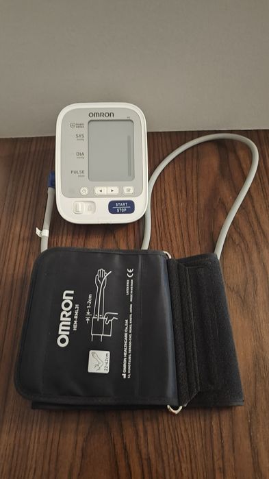 Апарат за кръвно налягане Omron M3