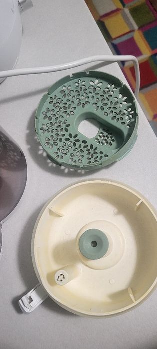 Blender si aparat de gatit la abur 4 in 1