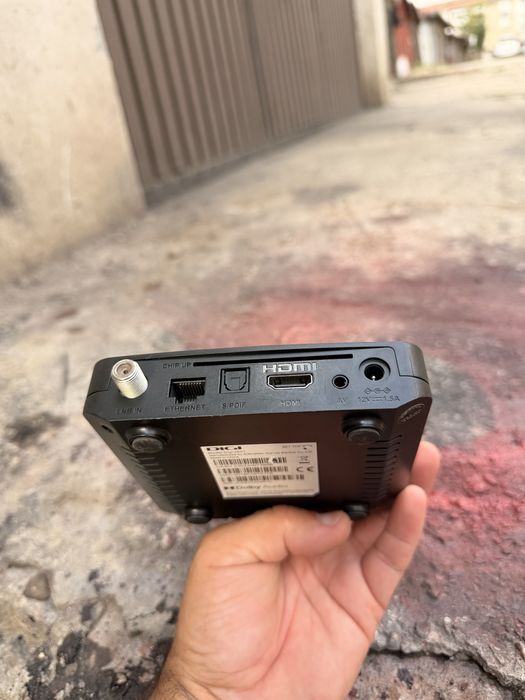 Decodor satelit Digi