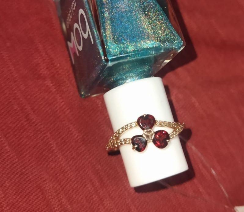 Продам золотое кольцо