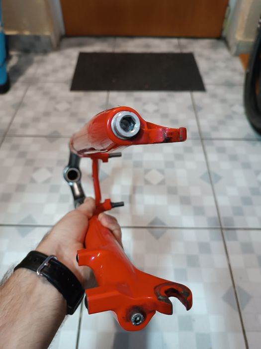 Furcă aer Manitou Mars 26 inch 1400 grame