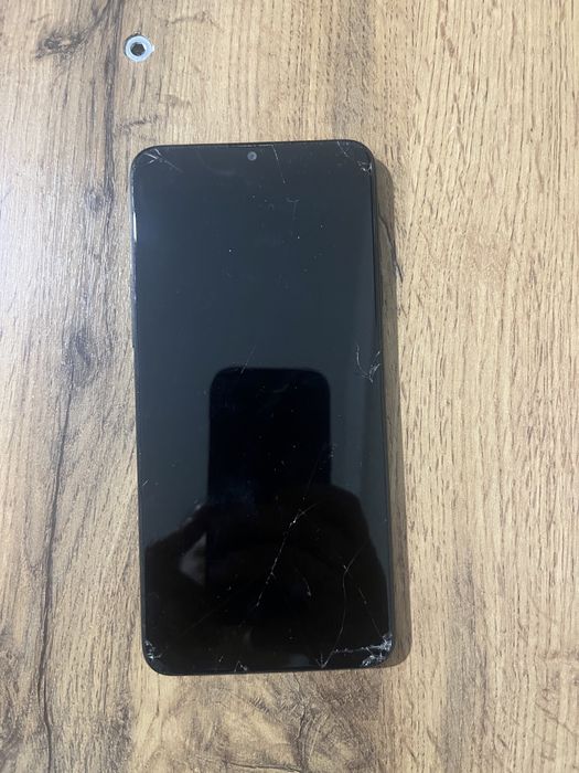 Продам телефон Samsung A20S