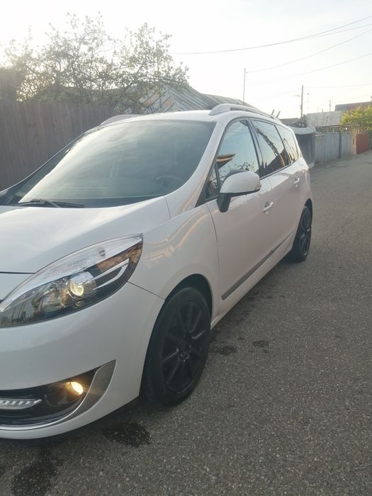 Renault scenic. 2013 motor 1.5 cm diesel.