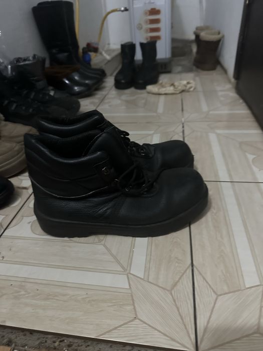 Работчая  обувь