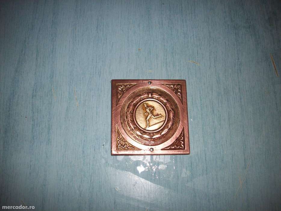 vand medalie din bronz deosebita, pentru colectionari.