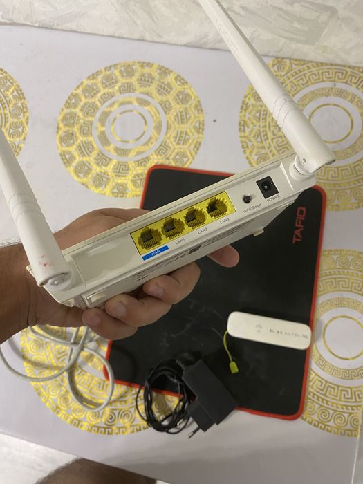 Продам роутер tenda n300