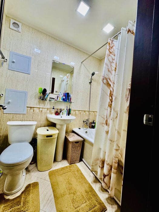 СРОЧНО! Продается своя 3-х комнатная квартира в самом центре Ташкента