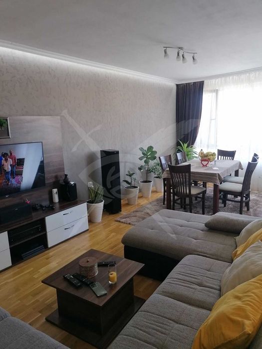 Продава се Тристаен апартамент в Пловдив, Център - 116 кв.м за 1923 €/кв.м - Снимка #14