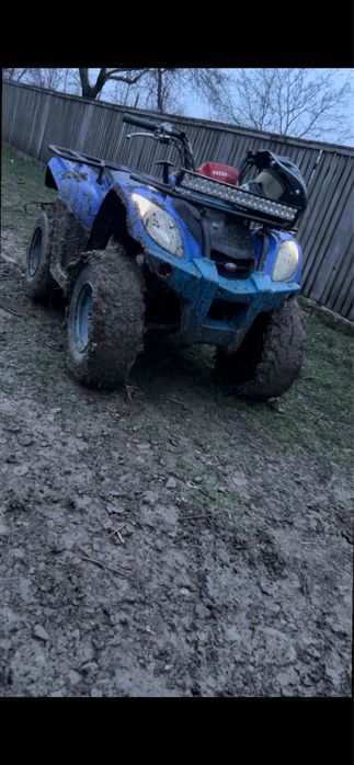 Vând atv stare perfectă