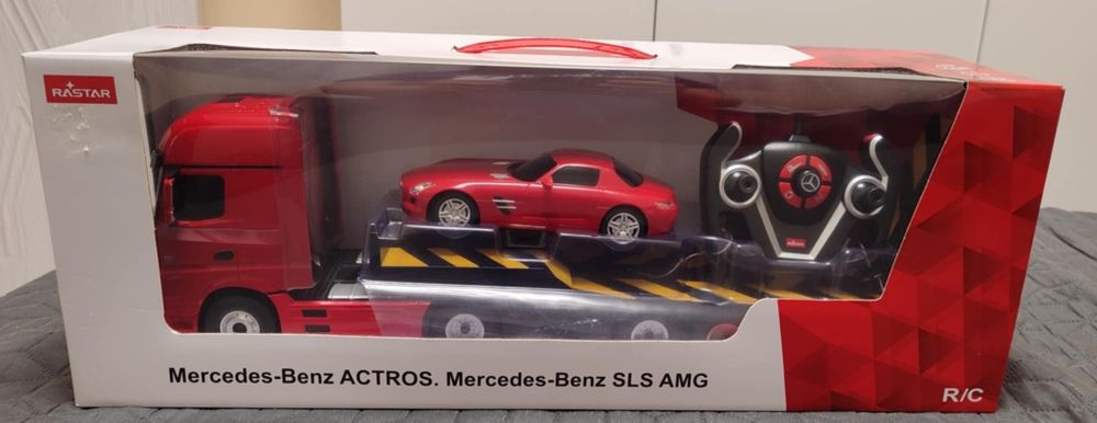 Комплект кола с дистанционно AMG ново