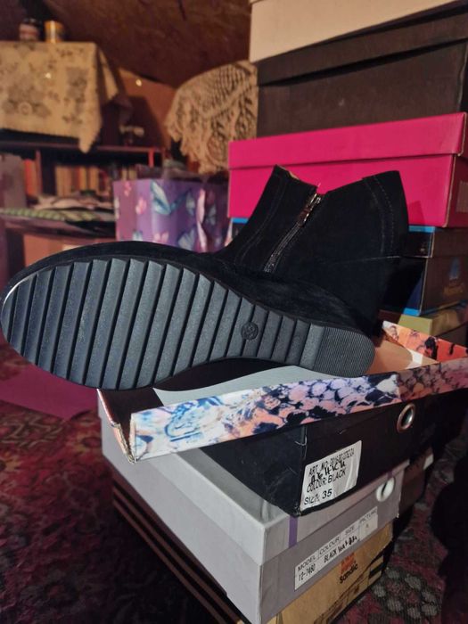 Нови обувки боти ток, платформи, топли, ЗИМНИ, удобни, велур, еко кожа