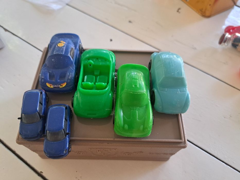 Машинки игрушки для детей