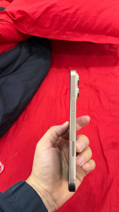 Iphone 16 pro max 256 desert