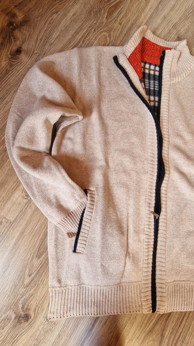 Cardigan tricotat