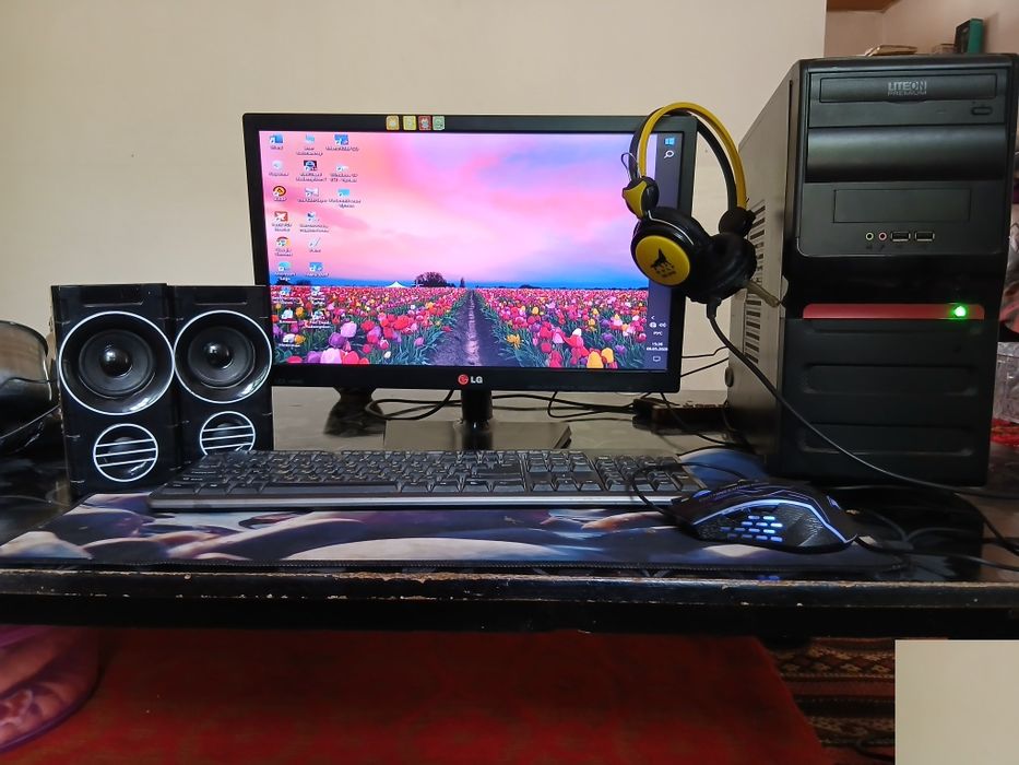 kompyuter LG 300$