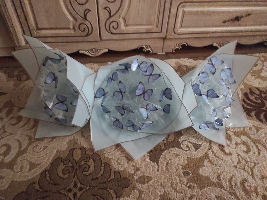 Trendviy kapalak buketlar