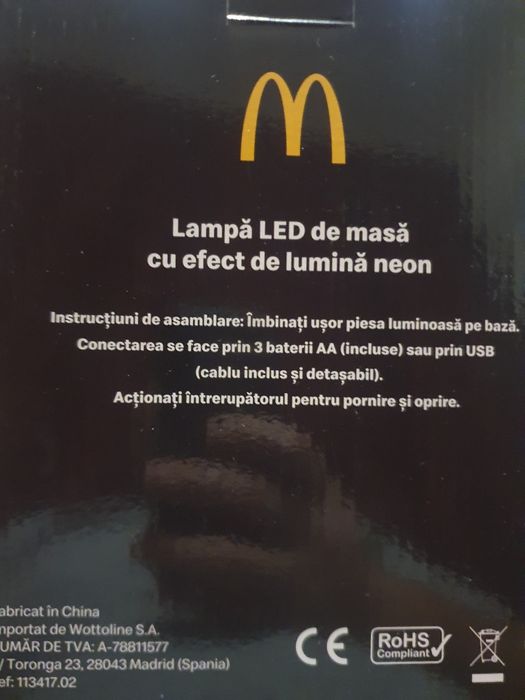 Vând lampă de masă cu efect de lumină neon  MCDONALD'S