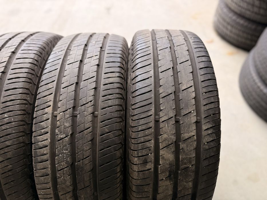 Бусови гуми с джанти 235/65/16С