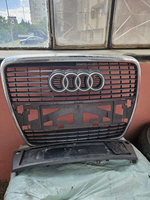 Решетка за АудиА6 2005г.