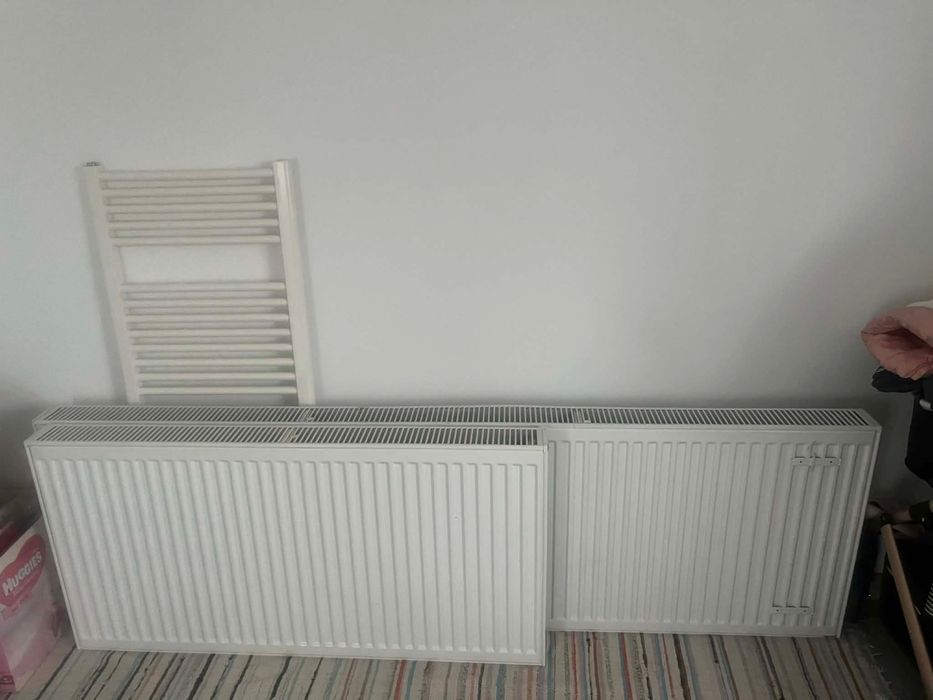 8 calorifere panou oțel tip 22 – noi, nefolosite – diverse mărimi