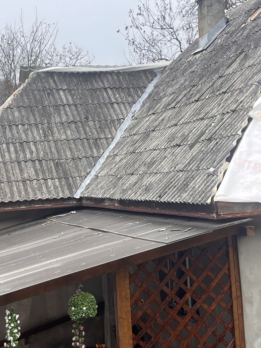 Montaj acoperisuri reparatii jgheaburi cherestea dulgherie velux cos