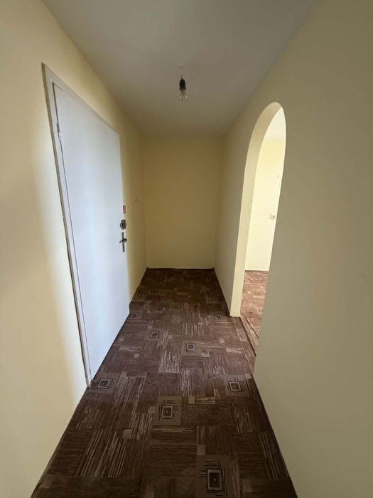 Продава се Двустаен апартамент в Хасково, Център - 43 кв.м за 439 €/кв.м - Снимка #5