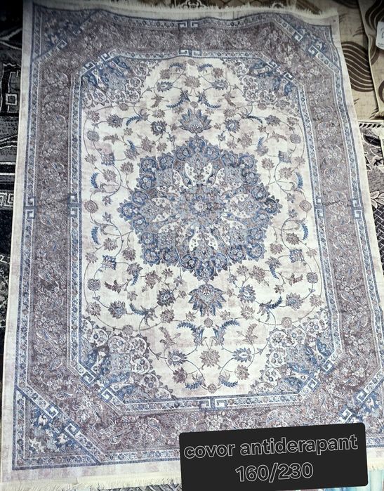 Covoare și traverse