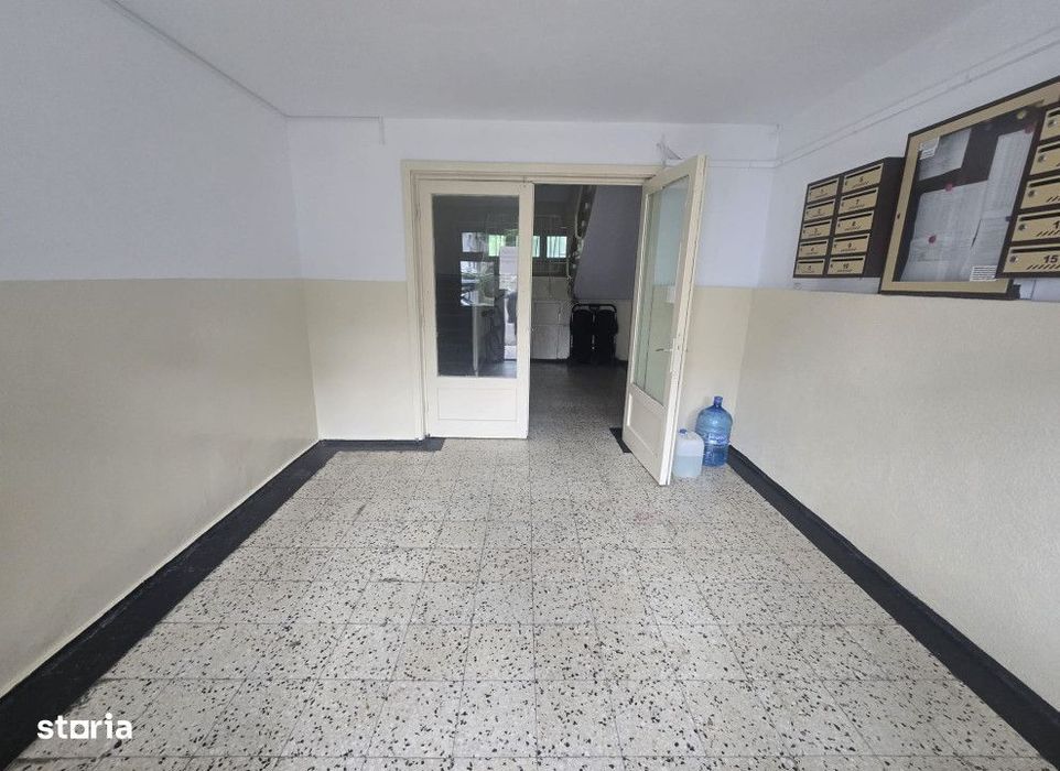 Apartament 2 camere Podu Ros-Asachi,50mp,etaj 1/4,fara risc Cod:163322