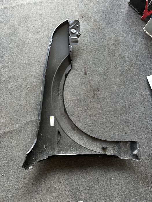aripi fata stanga dreapta ford mondeo 2000-2007 pret 150 lei bucata