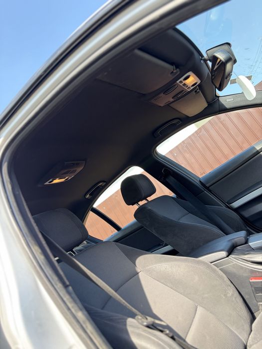 Dezmembrez bmw e90 facelift