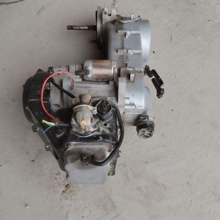 Skuter 150 kub mator sotiladi