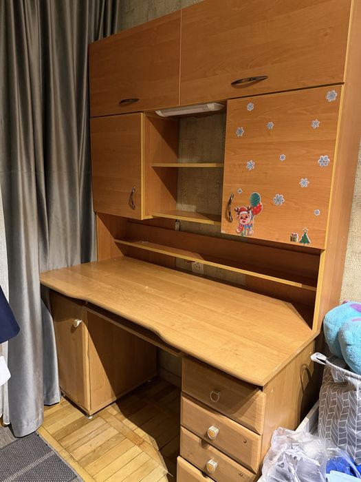 Стол письменный