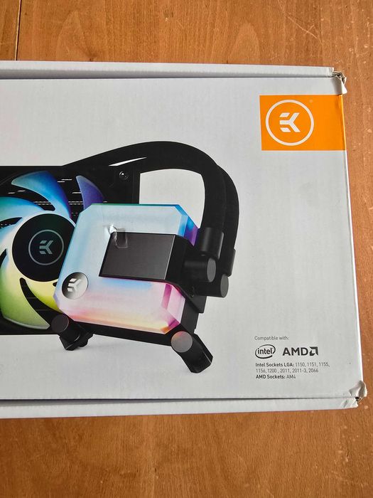 Водно охлаждане EK AIO 360 D-RGB