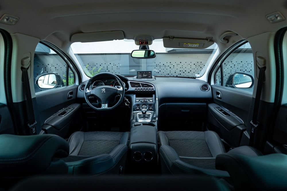 Peugeot 3008 / 2.0 D / hybrid / 4x4 / Facelift / Garantie rate