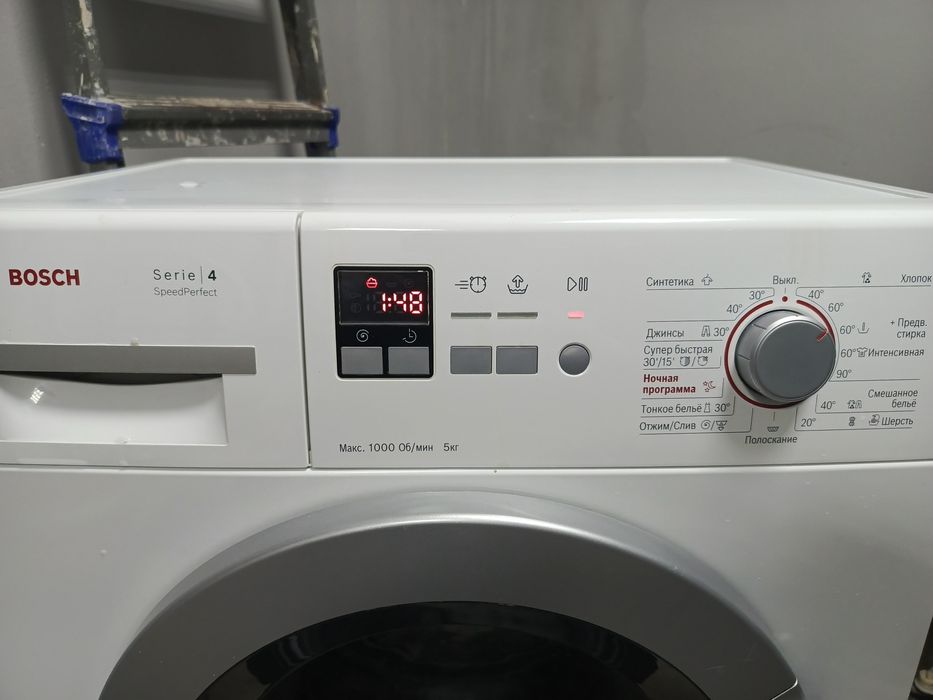 Продам стиральную машинку 35000