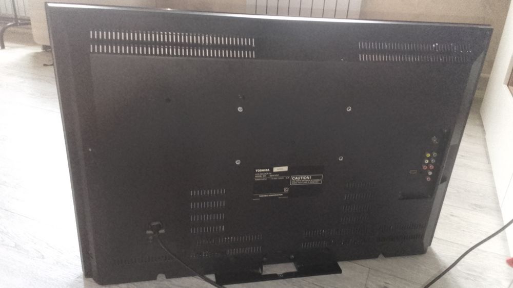 Продаю телевизор Toshiba 32HV10V1