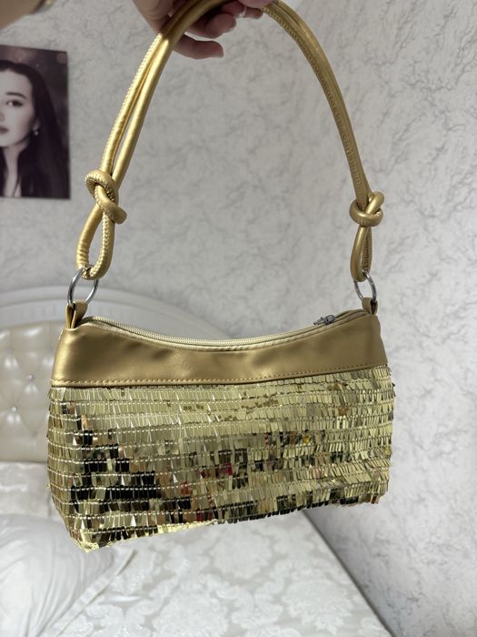 Сумка новые жақсы бағада 6000 нан