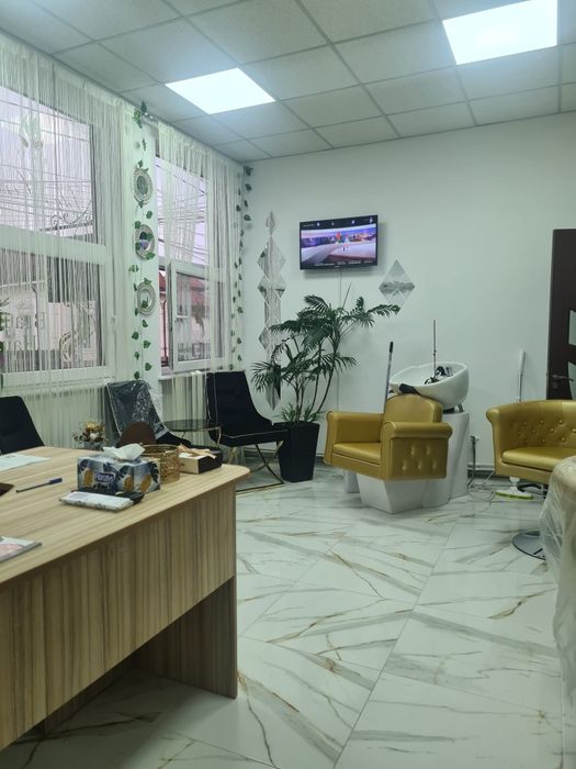 Proprietar,  vând spațiu comercial!