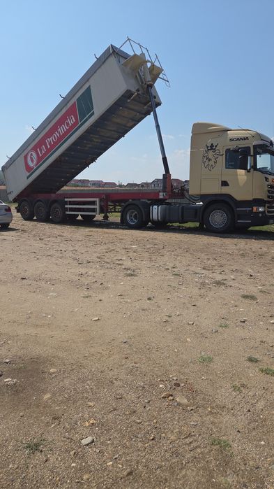 De vânzare sau închiriat benă pentru cereale de aluminiu.