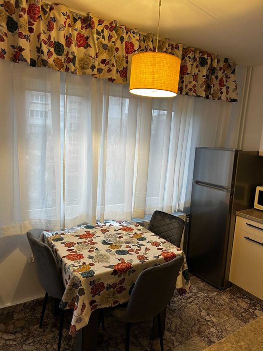 Дава се под наем Двустаен апартамент в София, Център - 64 кв.м за 612 € - Снимка #2