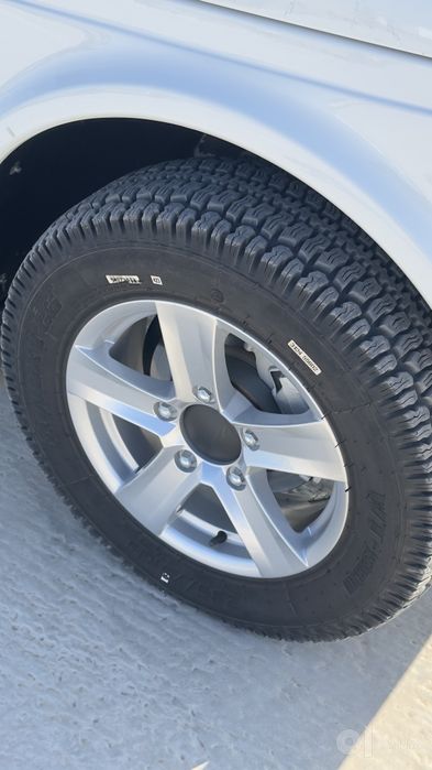 Niva 4x4 sotiladi