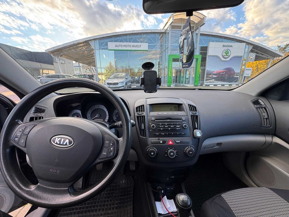 Autoturism Kia Ceed 2008