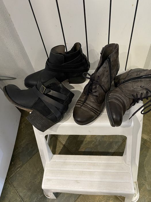 Продавам италиански  оргинални чехли N-38 25лв